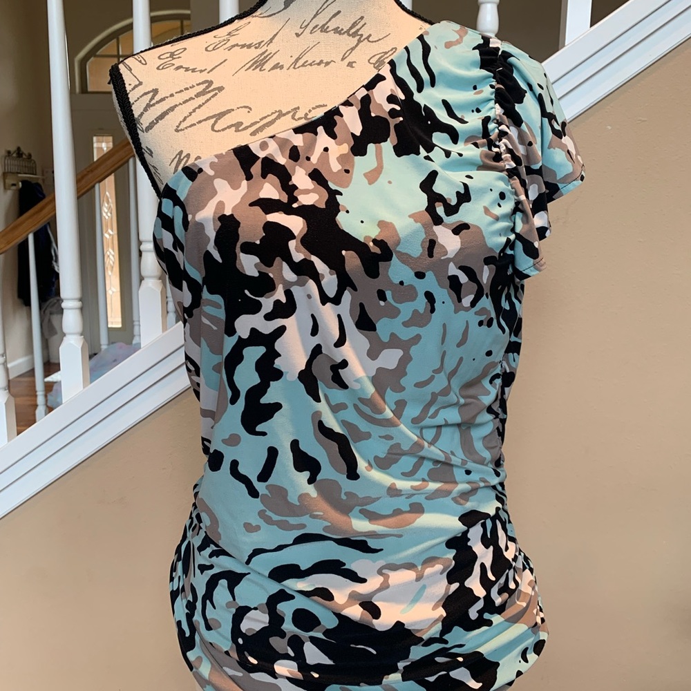 The Limited size L off the shoulder blouse